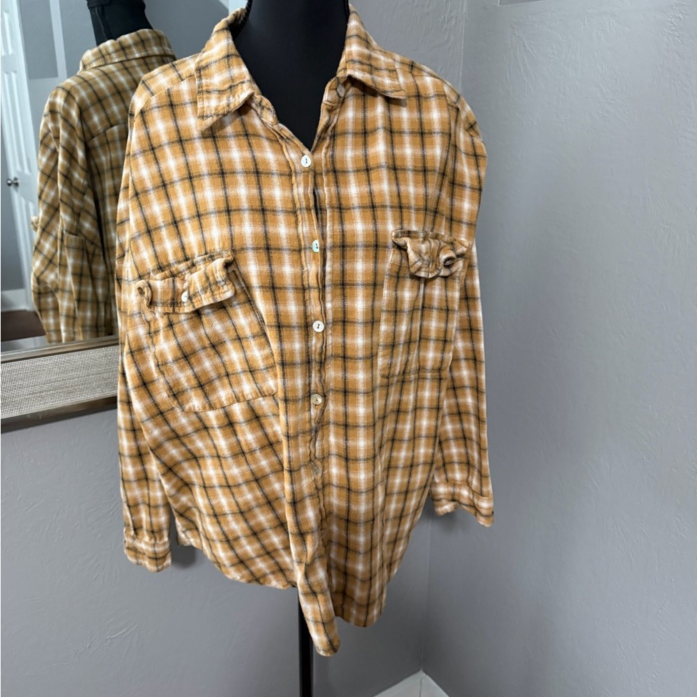 Pol x Anthropologie Yellow Plaid Flannel Size Medium.